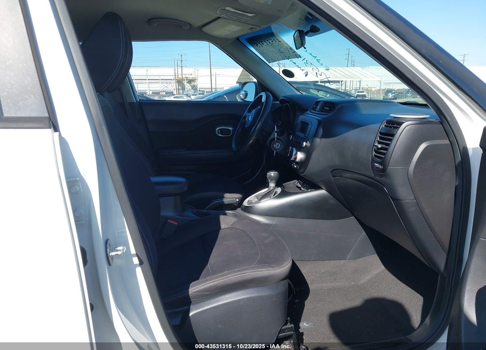 2015 KIA SOUL VIN: KNDJN2A20F7230641