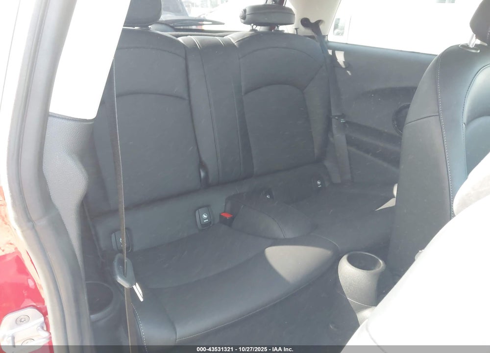 2019 MINI HARDTOP COOPER VIN: WMWXP5C5XK2H95709