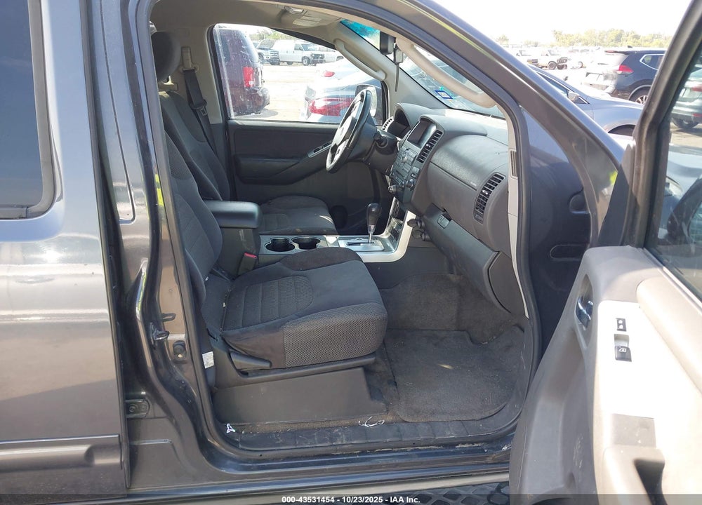 2011 NISSAN PATHFINDER SV VIN: 5N1AR1NN5BC617539