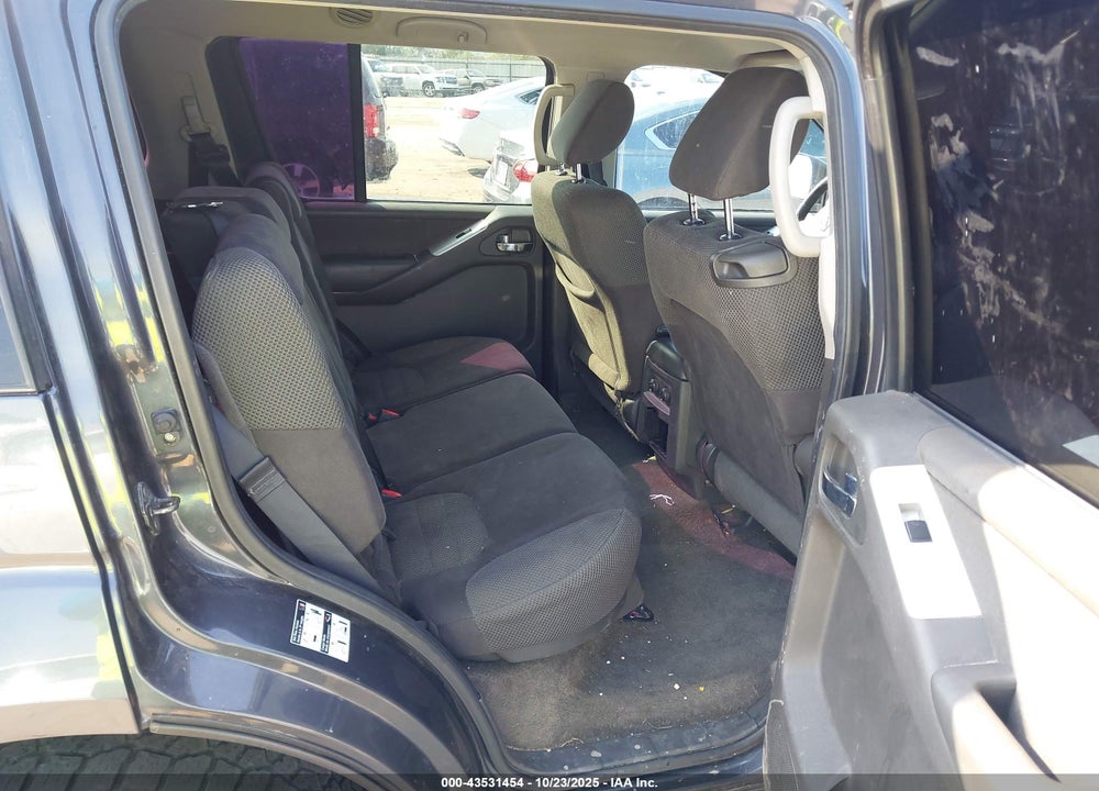 2011 NISSAN PATHFINDER SV VIN: 5N1AR1NN5BC617539