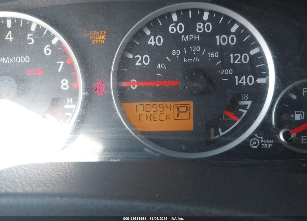 2011 NISSAN PATHFINDER SV VIN: 5N1AR1NN5BC617539