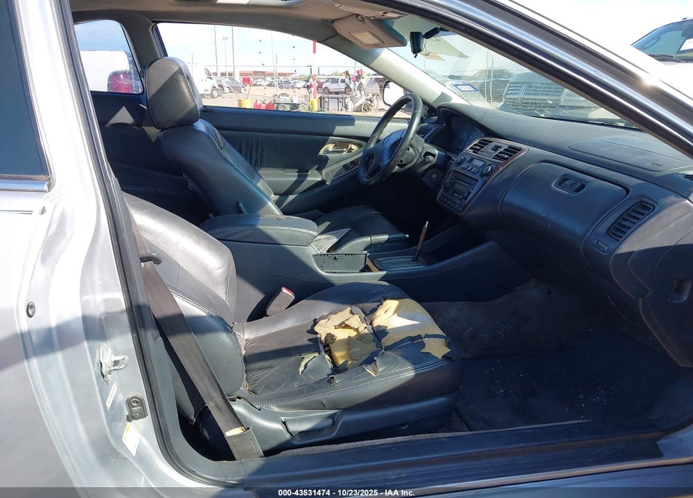2002 HONDA ACCORD 3.0 EX VIN: 1HGCG22562A007028
