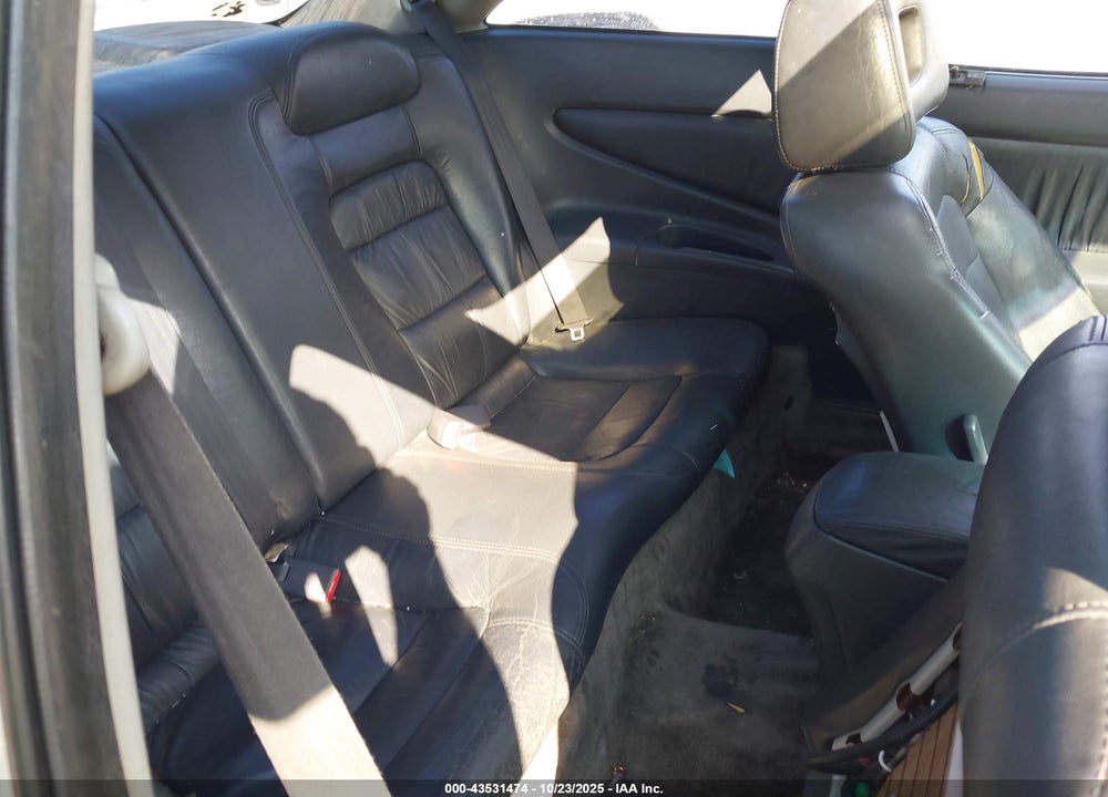 2002 HONDA ACCORD 3.0 EX VIN: 1HGCG22562A007028