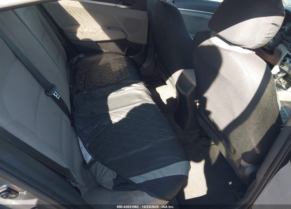 2019 HYUNDAI ELANTRA VIN: KMHD74LF0KU852585
