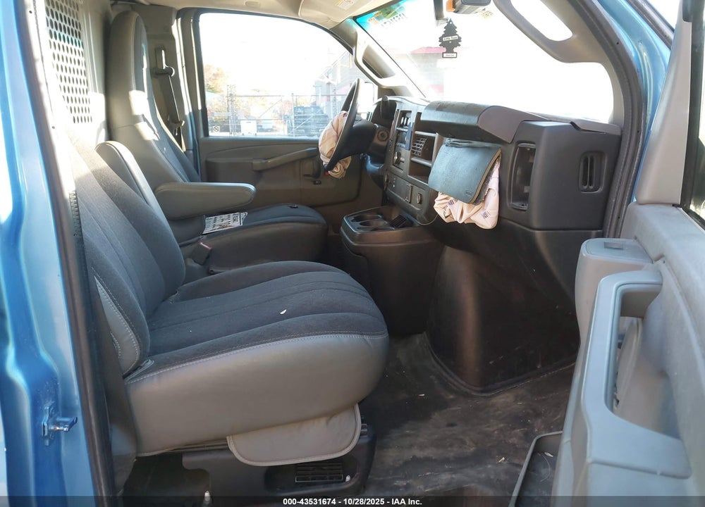 2018 GMC SAVANA 2500 WORK VAN VIN: 1GTW7AFG6J1206483