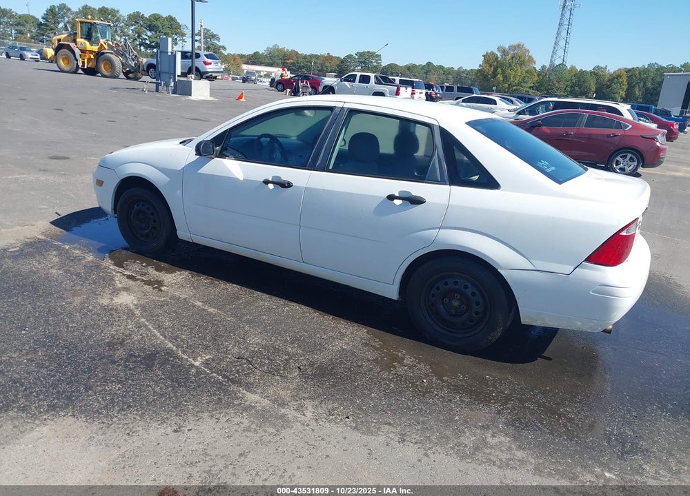 2007 FORD FOCUS VIN: 1FAFP34N67W305139