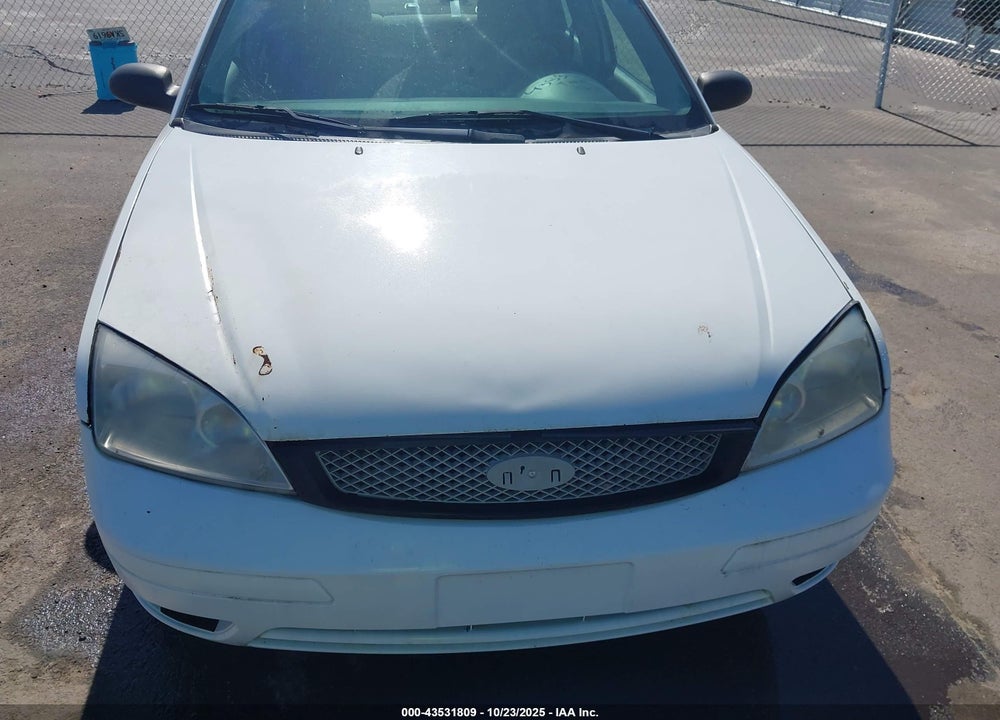 2007 FORD FOCUS VIN: 1FAFP34N67W305139
