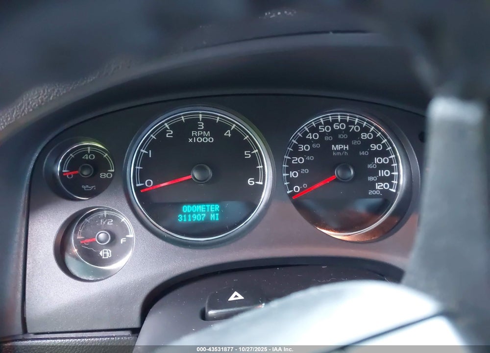2008 CHEVROLET SUBURBAN 1500 LT VIN: 3GNFC16048G241346