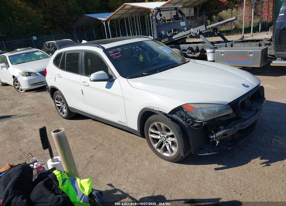 2015 BMW X1 XDRIVE28I VIN: WBAVL1C58FVY28770