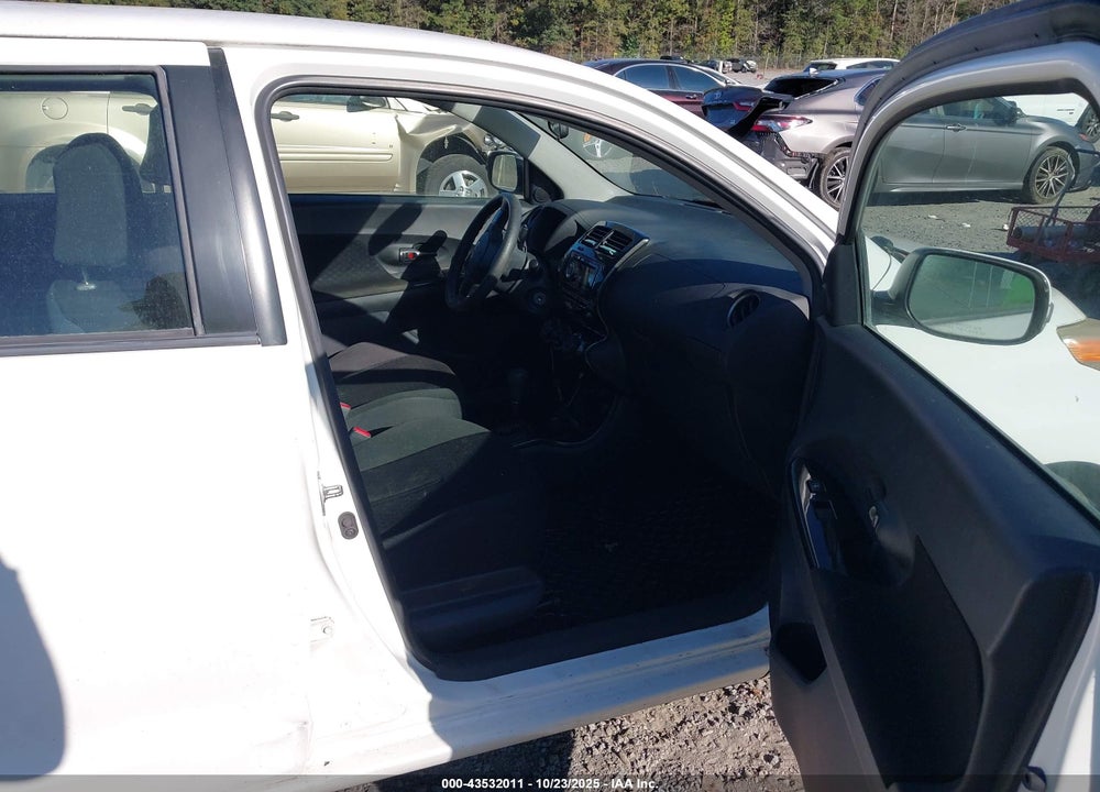2008 SCION XD VIN: JTKKU10448J032759