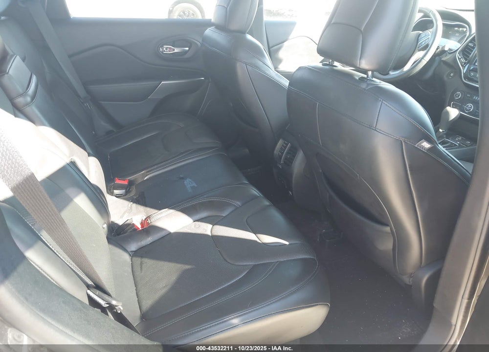 2019 JEEP CHEROKEE LIMITED FWD VIN: 1C4PJLDB1KD109572