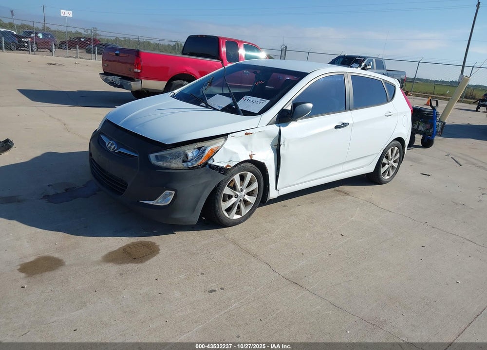2014 HYUNDAI ACCENT VIN: KMHCU5AE8EU158963