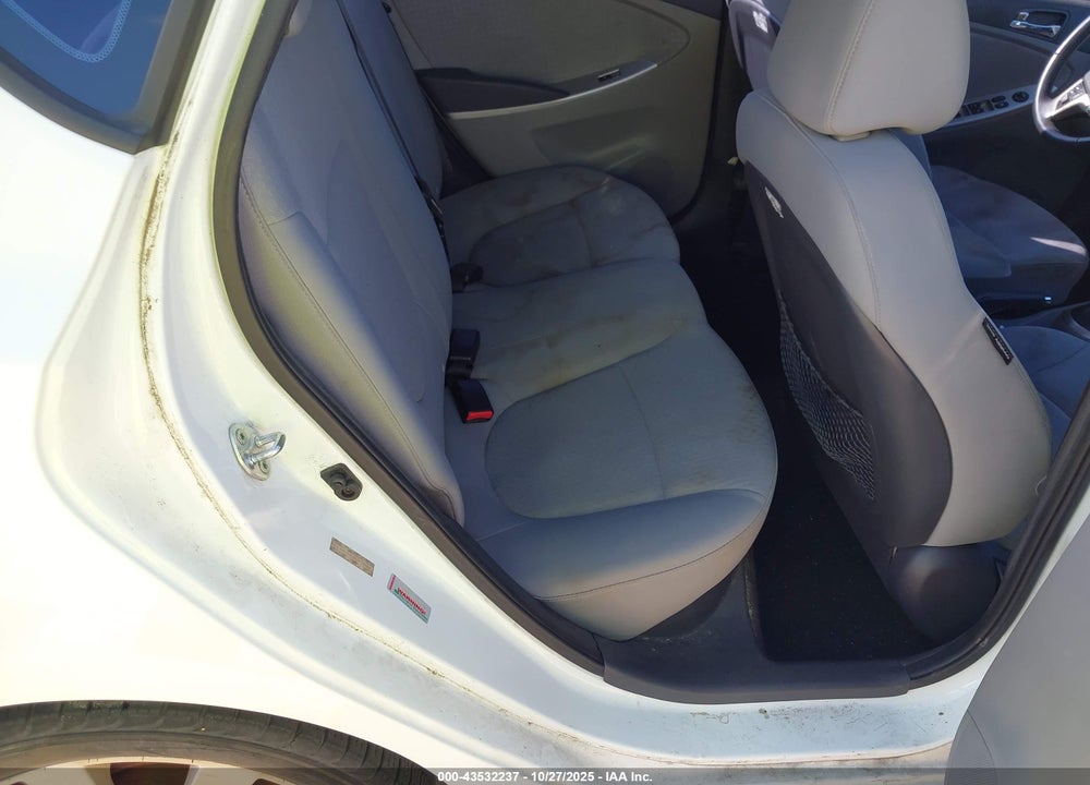 2014 HYUNDAI ACCENT VIN: KMHCU5AE8EU158963