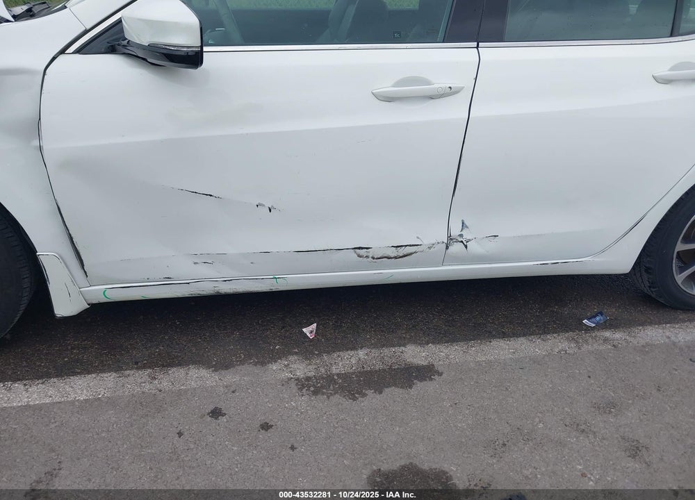 2017 ACURA TLX VIN: 19UUB2F7XHA003846