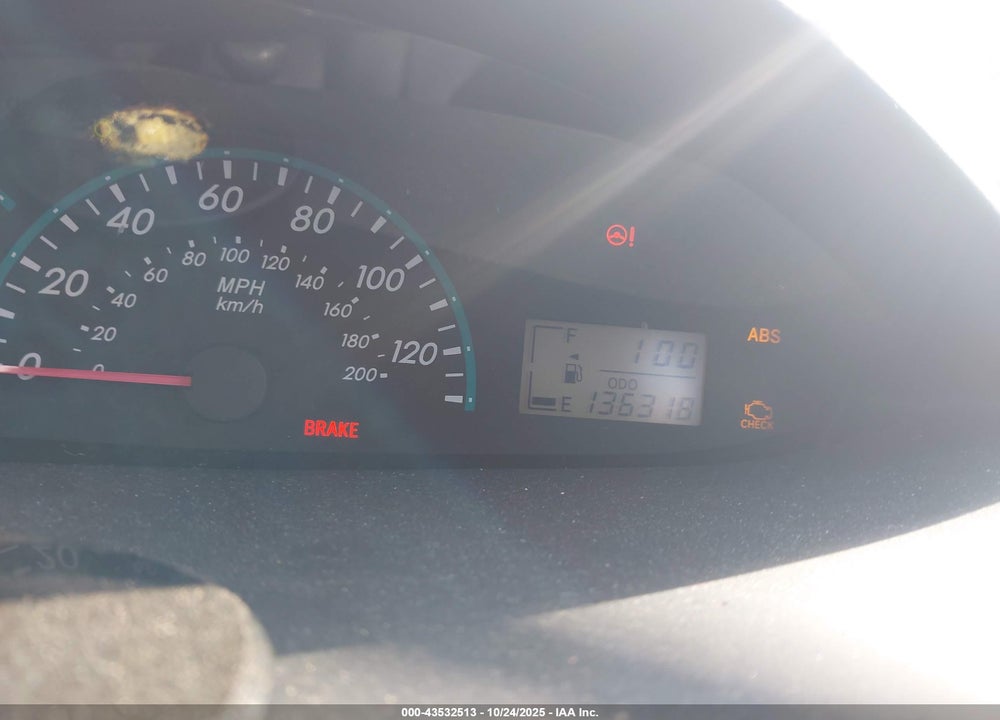 2010 TOYOTA YARIS VIN: JTDBT4K38A4066045