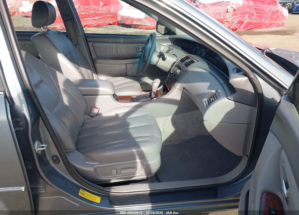 2002 TOYOTA AVALON XLS VIN: 4T1BF28B22U260982