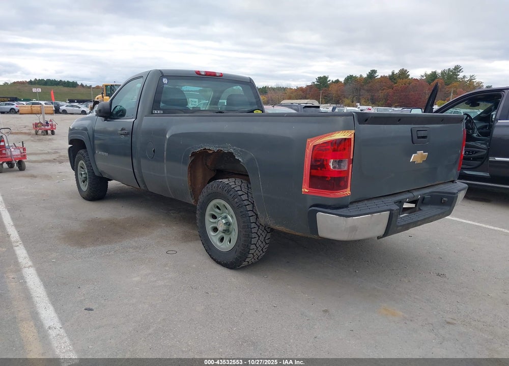 2011 CHEVROLET SILVERADO 1500 VIN: 1GCNKPEX8BZ272728