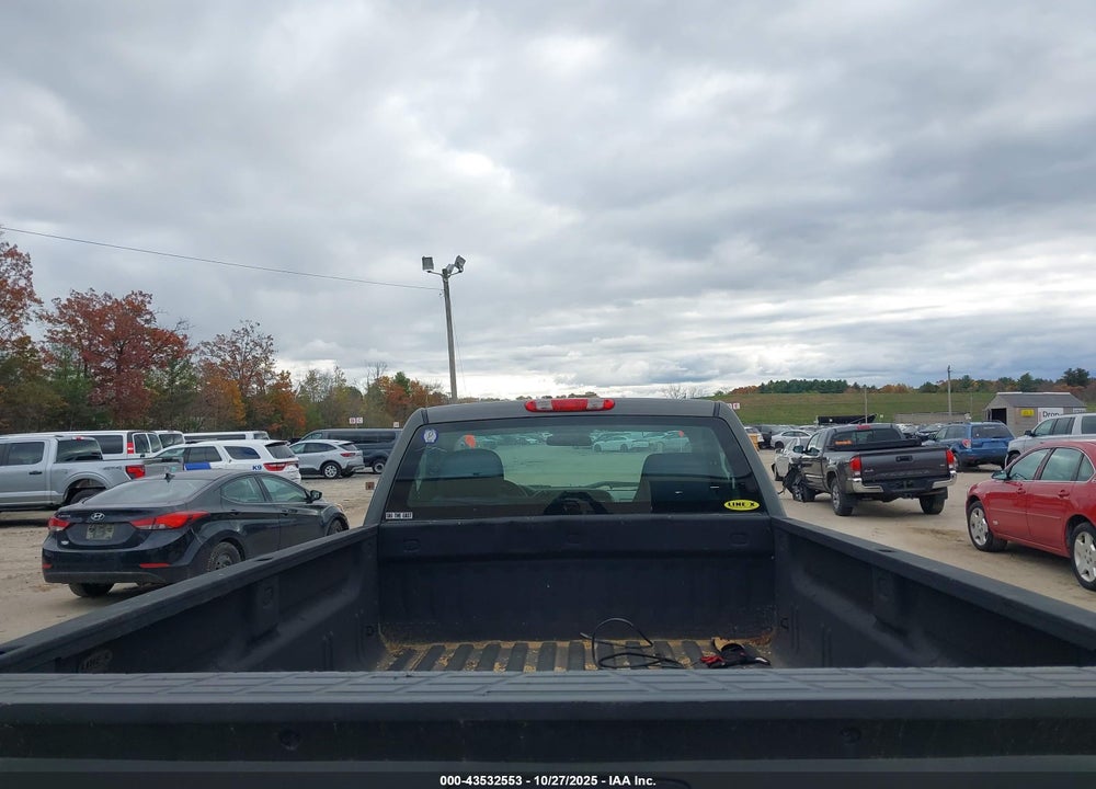 2011 CHEVROLET SILVERADO 1500 VIN: 1GCNKPEX8BZ272728