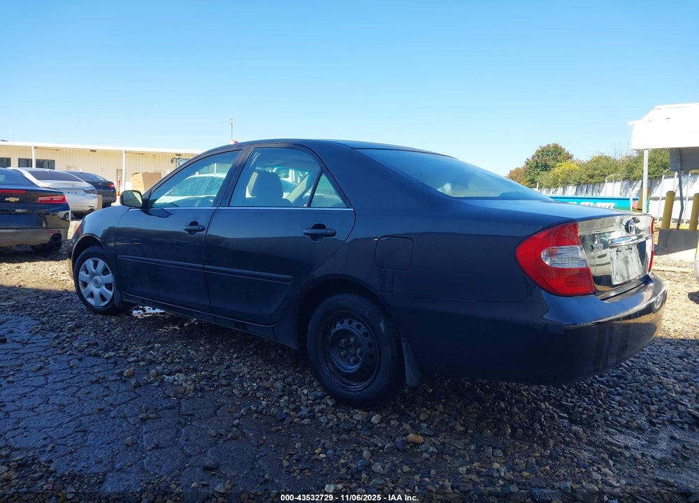 2002 TOYOTA CAMRY LE VIN: 4T1BE32K22U020428