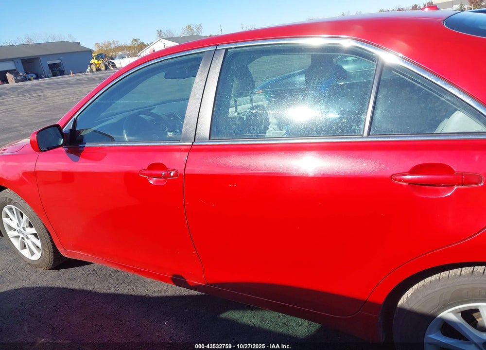 2011 TOYOTA CAMRY XLE VIN: 4T4BF3EK0BR214549