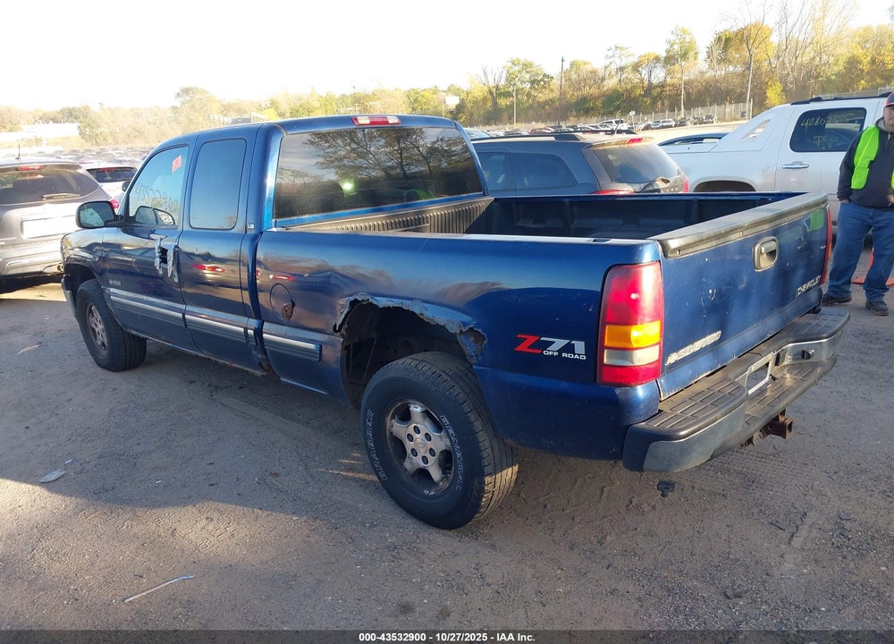 2002 CHEVROLET SILVERADO 1500 LS VIN: 2GCEK19T321223501