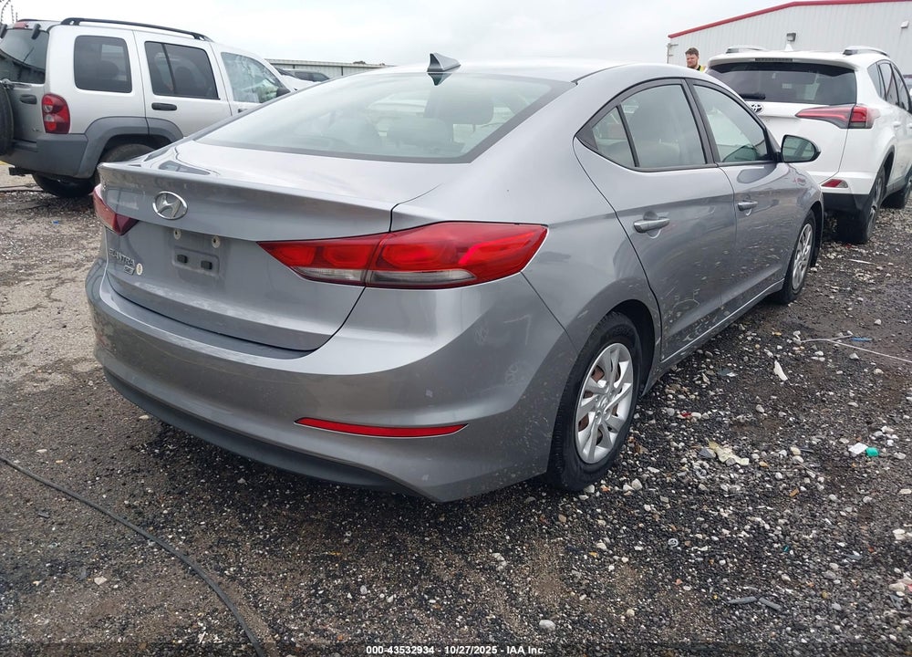 2017 HYUNDAI ELANTRA SE VIN: 5NPD74LF1HH166790