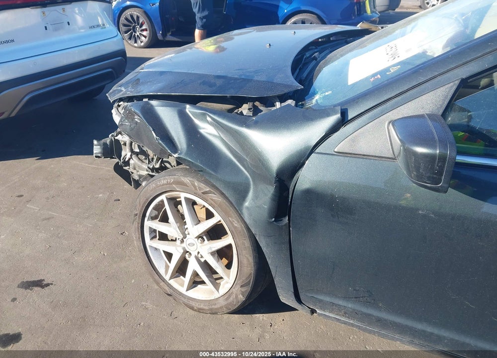 2010 FORD FUSION VIN: 3FAHP0JA8AR177117