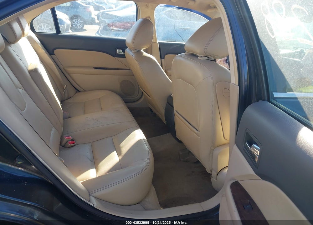2010 FORD FUSION VIN: 3FAHP0JA8AR177117