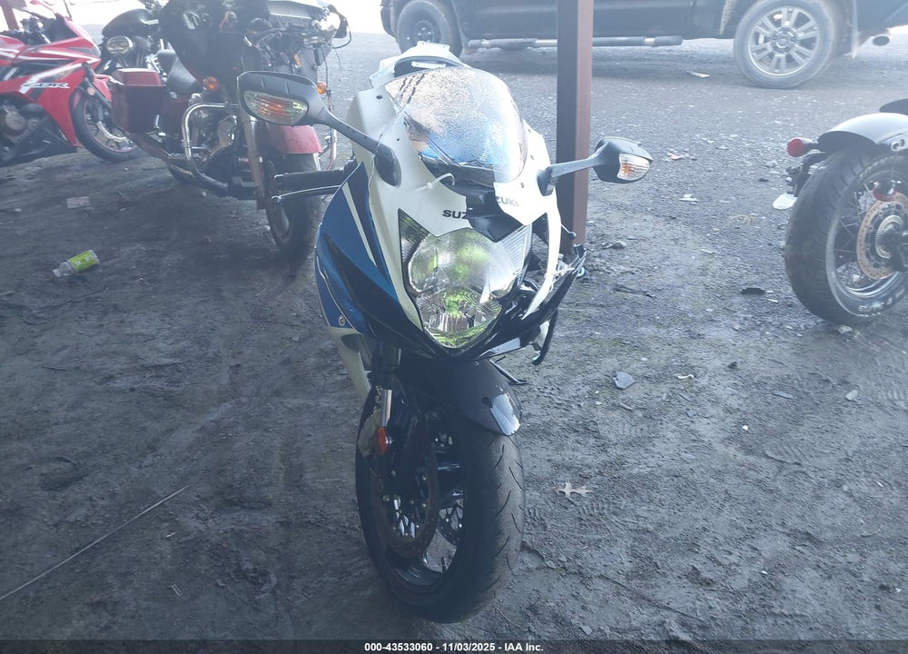 2025 SUZUKI GSX-R600 VIN: JS1GN7FA5S7100382