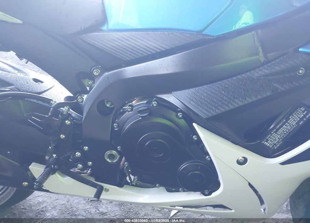 2025 SUZUKI GSX-R600 VIN: JS1GN7FA5S7100382