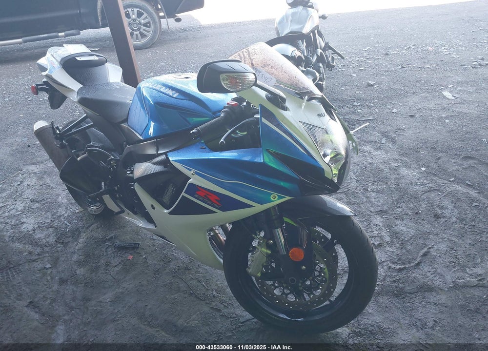 2025 SUZUKI GSX-R600 VIN: JS1GN7FA5S7100382