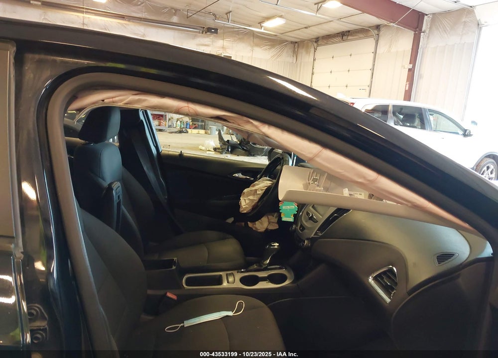 2017 CHEVROLET CRUZE LS AUTO VIN: 1G1BC5SM8H7124686