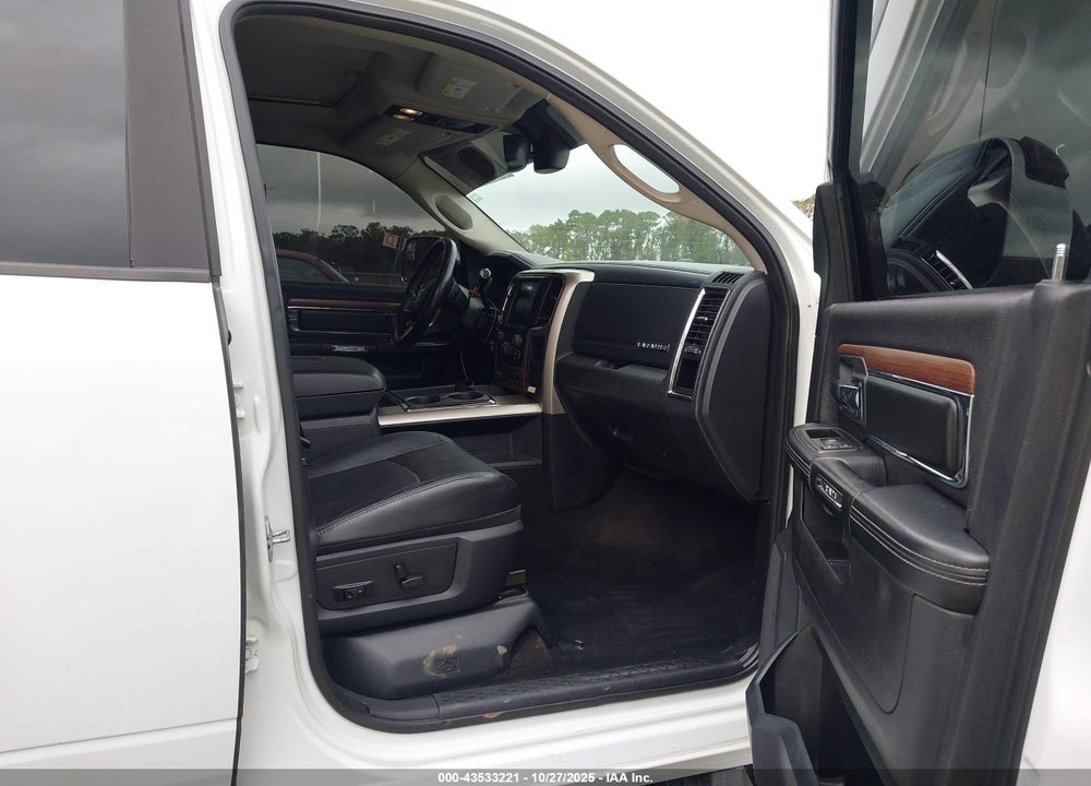2013 RAM 2500 LAIE VIN: 3C6UR5FL3DG541090