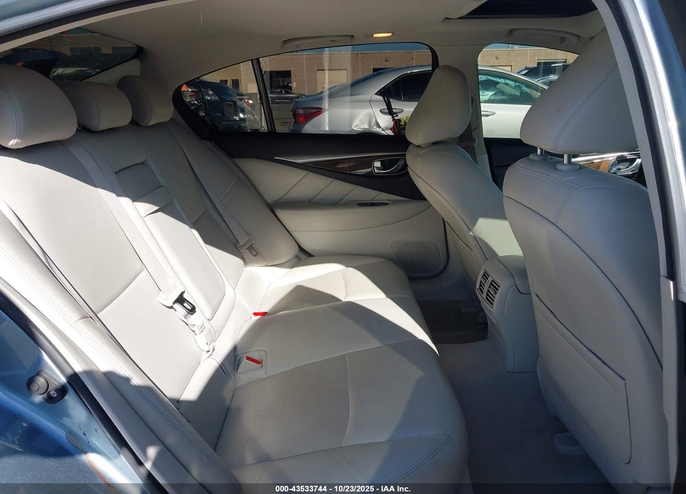 2015 INFINITI Q50 PREMIUM VIN: JN1BV7AR7FM422531