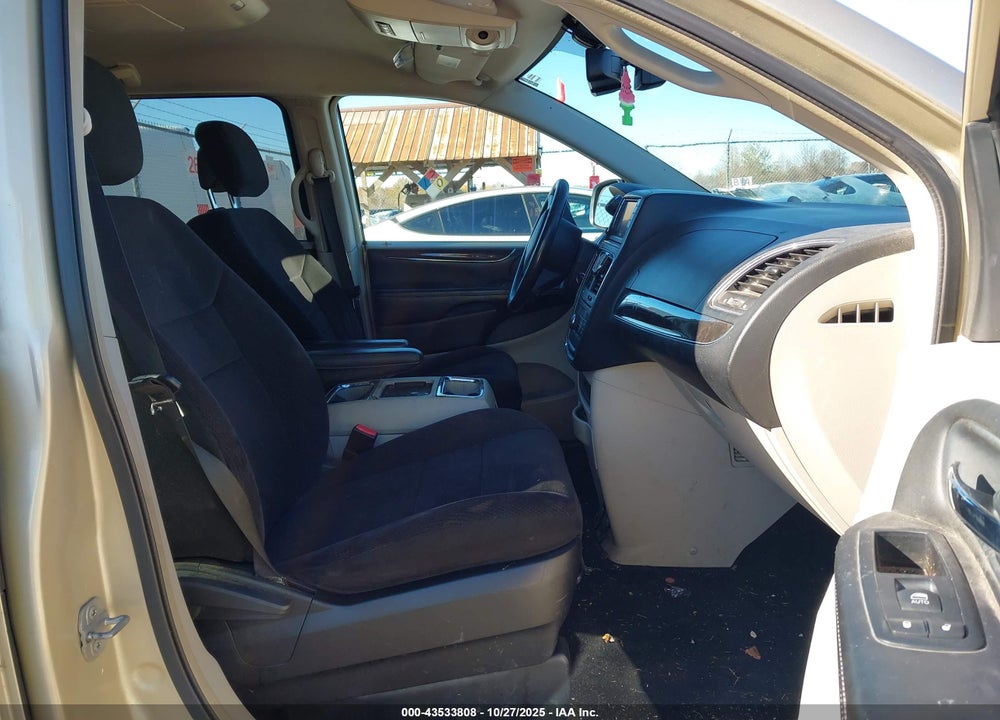 2011 CHRYSLER TOWN & COUNTRY TOURING VIN: 2A4RR5DG7BR734994