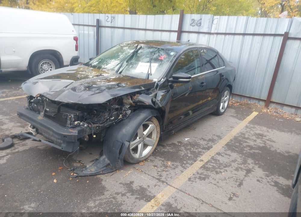 2014 VOLKSWAGEN JETTA 2.0L TDI VIN: 3VWLL7AJXEM333053