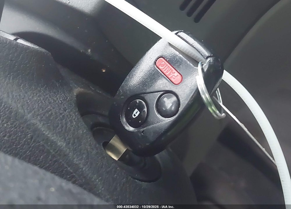 2010 HONDA CIVIC LX VIN: 2HGFA1F56AH304626