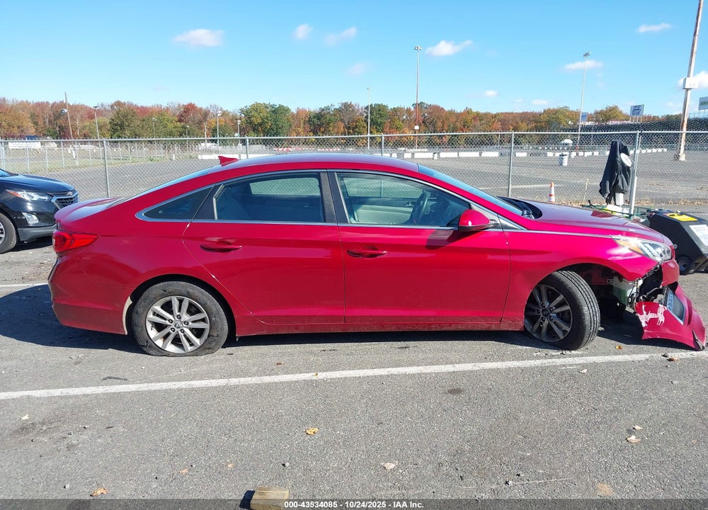 2015 HYUNDAI SONATA SE VIN: 5NPE24AF4FH184459