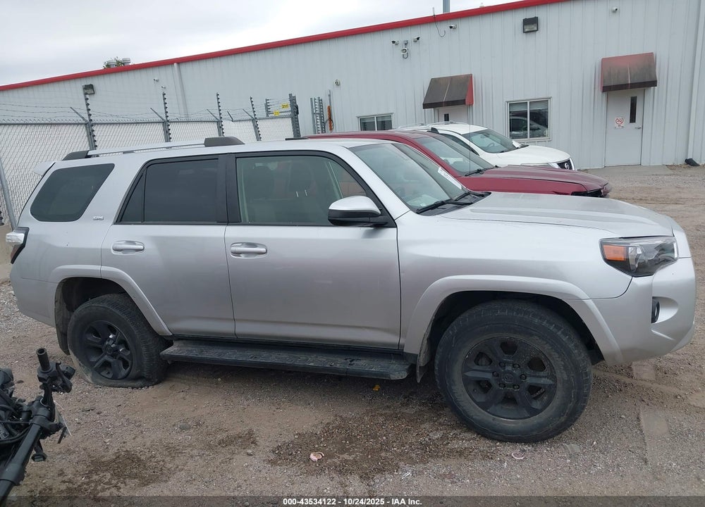2022 TOYOTA 4RUNNER SR5 VIN: JTEMU5JR8N6054775