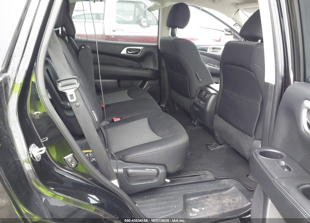 2019 NISSAN PATHFINDER S VIN: 5N1DR2MN1KC647836