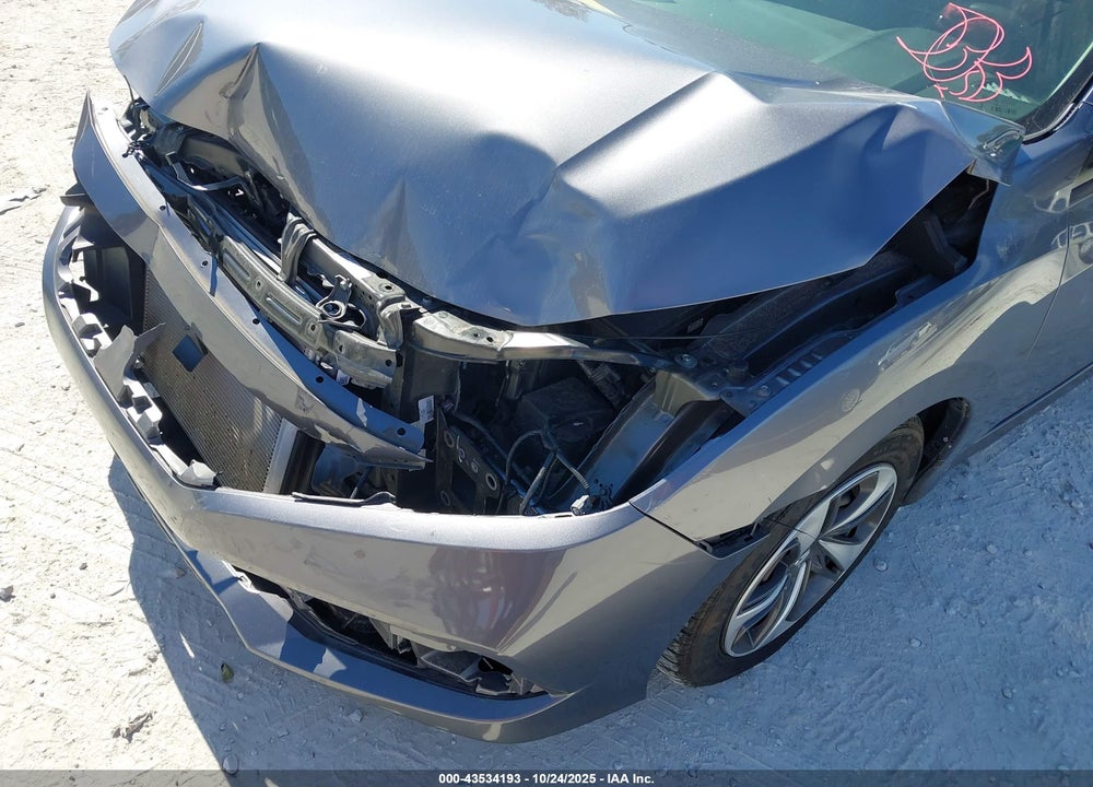 2019 HONDA CIVIC LX VIN: 19XFC2F67KE036450