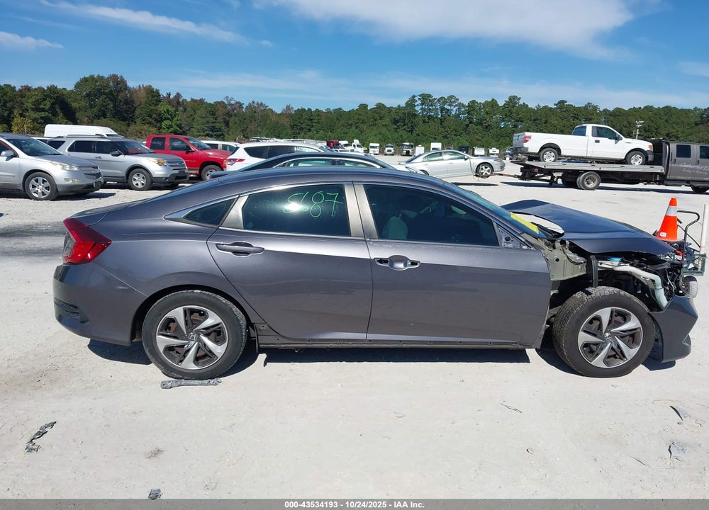 2019 HONDA CIVIC LX VIN: 19XFC2F67KE036450