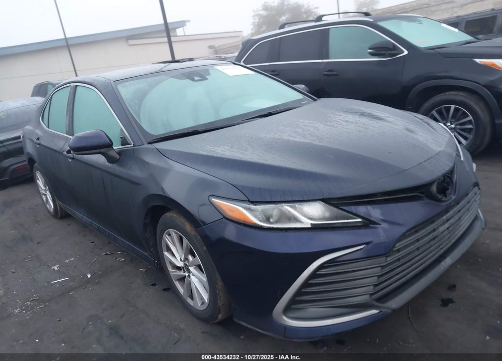 2022 TOYOTA CAMRY LE VIN: 4T1C11AK4NU664569