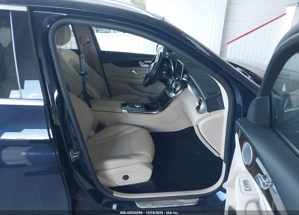 2019 MERCEDES-BENZ GLC 300 4MATIC VIN: WDC0G4KB1KV176573