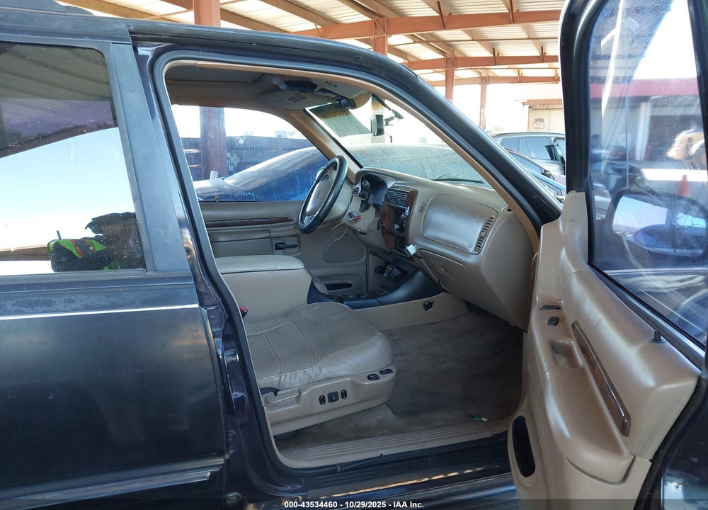 2000 FORD EXPLORER LIMITED VIN: 1FMDU85P6YZB43659