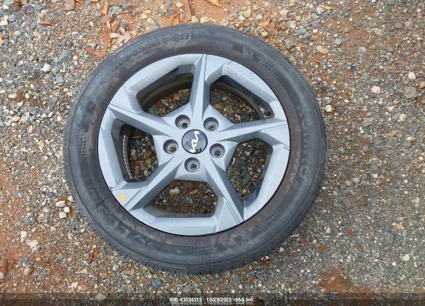 2025 KIA K4 LXS VIN: 3KPFT4DE2SE182454