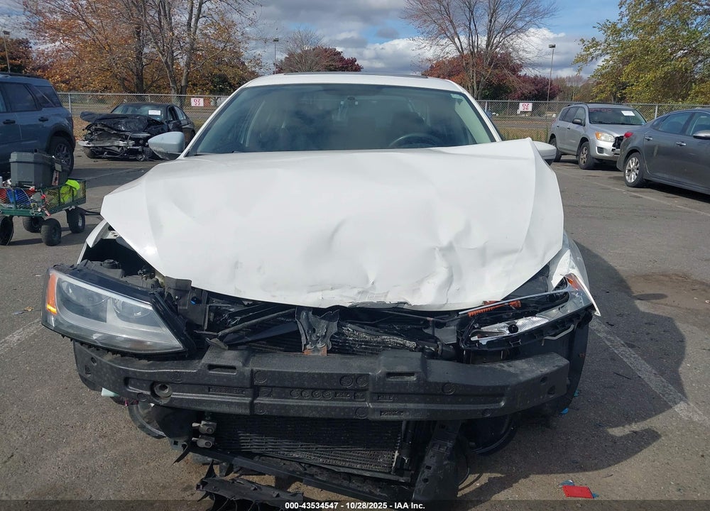 2011 VOLKSWAGEN JETTA VIN: 3VWDZ7AJ1BM312798