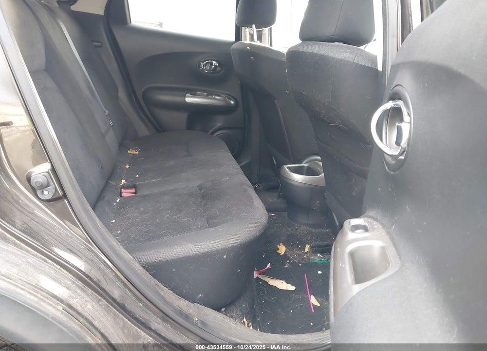 2011 NISSAN JUKE SV VIN: JN8AF5MR3BT019544