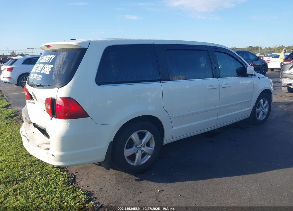 2010 VOLKSWAGEN ROUTAN SE VIN: 2V4RW3D19AR186743