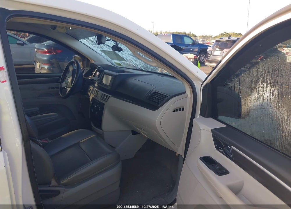 2010 VOLKSWAGEN ROUTAN SE VIN: 2V4RW3D19AR186743